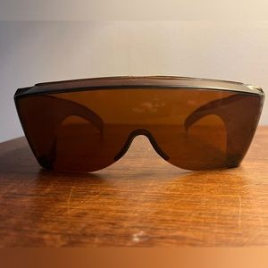 Amber Solar Shields Sunglasses Fits over Glasses Retro with Case